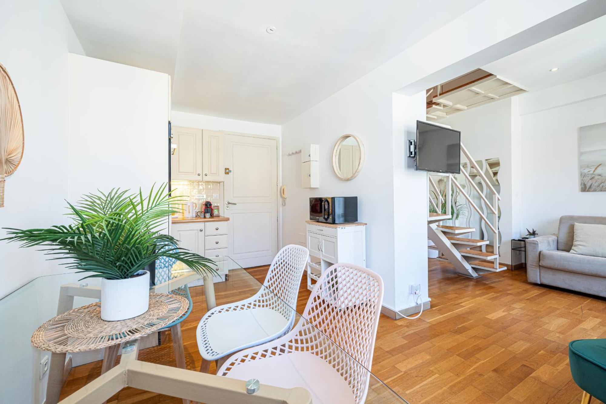 Apartamento Massena Street - 1 Bdr Duplex With Ac & Parking Niza Exterior foto
